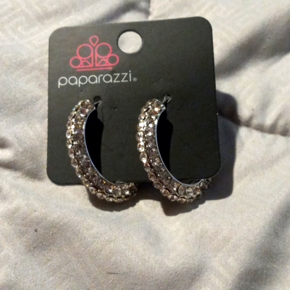 Paparazzi hoop earrings